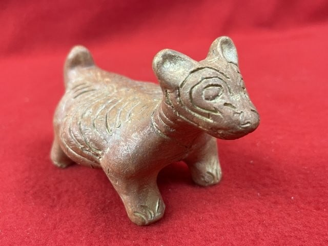 Pre-Columbian Pottery Vessel Indian Artifact Arrowhead: KEY WORDS: INDIAN ARTIFACT ARTIFACTS ARROWHEAD ARROWHEADS NATIVE AMERICAN MISSISSIPPIAN QUAPAW CADDO POTTERY COINS MORGAN DOLLAR PEACE DOLLAR SILVER COINS. All coins have been Sigma tested for