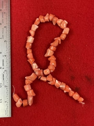 Trade Beads: KEY WORDS: INDIAN ARTIFACT ARTIFACTS ARROWHEAD ARROWHEADS NATIVE AMERICAN MISSISSIPPIAN QUAPAW CADDO POTTERY COINS MORGAN DOLLAR PEACE DOLLAR SILVER COINS. All coins have been Sigma tested for authent