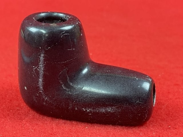 Stone Pipe Indian Artifact Arrowhead: KEY WORDS: INDIAN ARTIFACT ARTIFACTS ARROWHEAD ARROWHEADS NATIVE AMERICAN MISSISSIPPIAN QUAPAW CADDO POTTERY COINS MORGAN DOLLAR PEACE DOLLAR SILVER COINS. All coins have been Sigma tested for authent