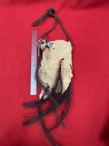 Leather Bag with Horse Hair Indian Artifact Arrowhead: KEY WORDS: INDIAN ARTIFACT ARTIFACTS ARROWHEAD ARROWHEADS NATIVE AMERICAN MISSISSIPPIAN QUAPAW CADDO POTTERY COINS MORGAN DOLLAR PEACE DOLLAR SILVER COINS. All coins have been Sigma tested for