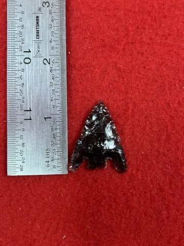 Arrow Point Indian Artifact Arrowhead: KEY WORDS: INDIAN ARTIFACT ARTIFACTS ARROWHEAD ARROWHEADS NATIVE AMERICAN MISSISSIPPIAN QUAPAW CADDO POTTERY COINS MORGAN DOLLAR PEACE DOLLAR SILVER COINS. All coins have been Sigma tested for authent