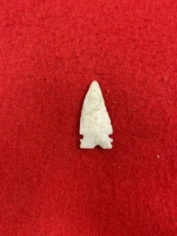 Arrow Point Indian Artifact Arrowhead - 2