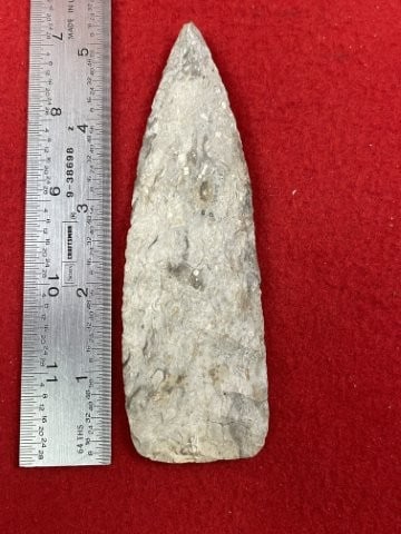 Finely made Agate Basin Indian Artifact Arrowhead (1 of 3)