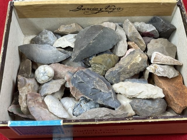 Group of Arrowhead Indian Artifact Arrowhead: KEY WORDS: INDIAN ARTIFACT ARTIFACTS ARROWHEAD ARROWHEADS NATIVE AMERICAN MISSISSIPPIAN QUAPAW CADDO POTTERY COINS MORGAN DOLLAR PEACE DOLLAR SILVER COINS. All coins have been Sigma tested for
