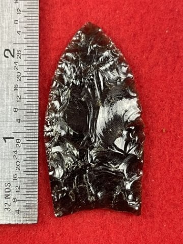 Glass Arrow Point: KEY WORDS: INDIAN ARTIFACT ARTIFACTS ARROWHEAD ARROWHEADS NATIVE AMERICAN MISSISSIPPIAN QUAPAW CADDO POTTERY COINS MORGAN DOLLAR PEACE DOLLAR SILVER COINS. All coins have been Sigma tested for