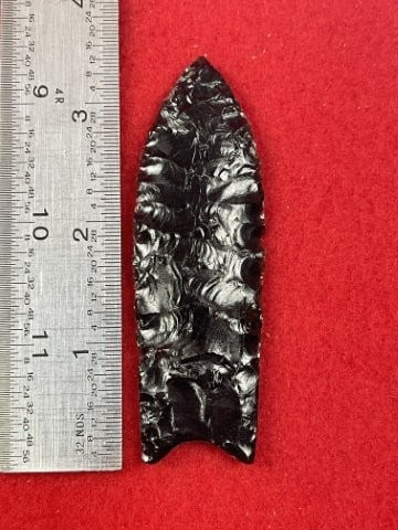 Glass Arrow Point: KEY WORDS: INDIAN ARTIFACT ARTIFACTS ARROWHEAD ARROWHEADS NATIVE AMERICAN MISSISSIPPIAN QUAPAW CADDO POTTERY COINS MORGAN DOLLAR PEACE DOLLAR SILVER COINS. All coins have been Sigma tested for