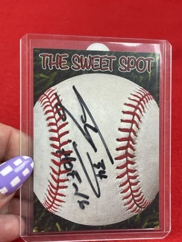 Shaq O'Neal Hand Signed Authentic Autograph: KEY WORDS: INDIAN ARTIFACT ARTIFACTS ARROWHEAD ARROWHEADS NATIVE AMERICAN MISSISSIPPIAN QUAPAW CADDO POTTERY COINS MORGAN DOLLAR PEACE DOLLAR SILVER COINS. All coins have been Sigma tested for authent