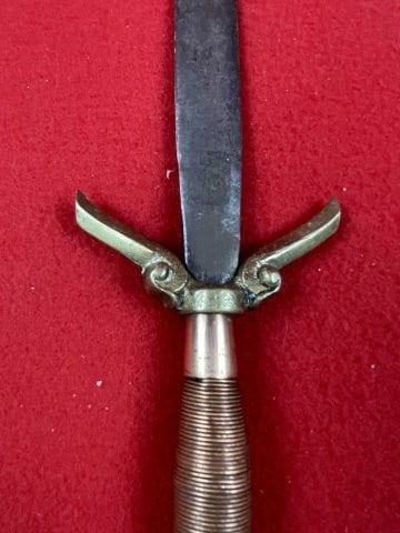 Large Dagger Indian Artifact Arrowhead - 4