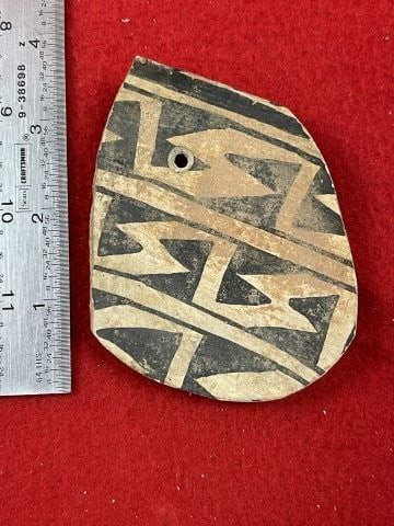 Anasazi Pottery Pendant Indian Artifact Arrowhead: KEY WORDS: INDIAN ARTIFACT ARTIFACTS ARROWHEAD ARROWHEADS NATIVE AMERICAN MISSISSIPPIAN QUAPAW CADDO POTTERY COINS MORGAN DOLLAR PEACE DOLLAR SILVER COINS. All coins have been Sigma tested for authent