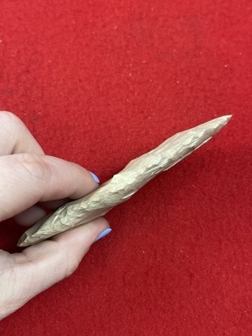 Chipped Blade Indian Artifact Arrowhead - 3