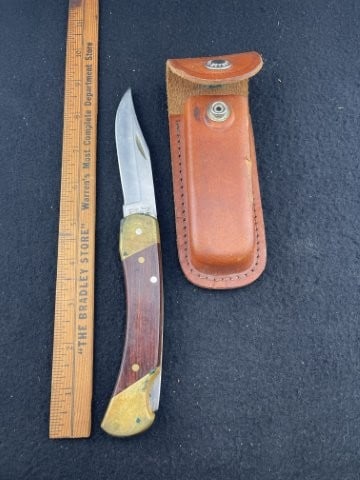 Schrade Uncle Henry Lock Back Knife with leather Sheath (1 of 8)