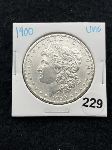 1900 UNC Morgan Silver Dollar Coin (1 of 2)