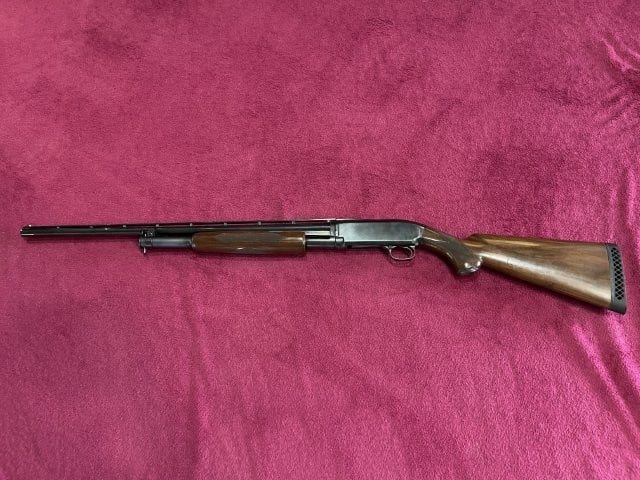 Browning Model 12 28 Gauge 2&3/4" MOD beautiful great condition couple of use scratches on the stock (1 of 11)