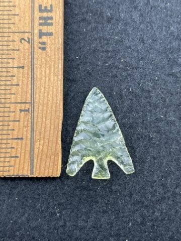 Gem Quality Arrow Point: KEY WORDS: INDIAN ARTIFACT ARTIFACTS ARROWHEAD ARROWHEADS NATIVE AMERICAN MISSISSIPPIAN QUAPAW CADDO POTTERY COINS MORGAN DOLLAR PEACE DOLLAR SILVER COINS. All coins have been Sigma tested for