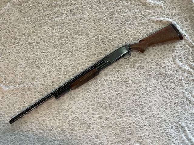 Winchester Model 12 Heavy Duck Super X 3" Vent Rib Very Nice Original Condition serial #16364xx: KEY WORDS: INDIAN ARTIFACT ARTIFACTS ARROWHEAD ARROWHEADS NATIVE AMERICAN MISSISSIPPIAN QUAPAW CADDO POTTERY COINS MORGAN DOLLAR PEACE DOLLAR SILVER COINS. All coins have been Sigma tested for authent