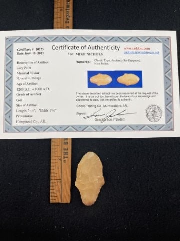 Gary Point with Sam Johnson COA from Hempstead County, AR Indian Artifact Arrowhead: KEY WORDS: INDIAN ARTIFACT ARTIFACTS ARROWHEAD ARROWHEADS NATIVE AMERICAN MISSISSIPPIAN QUAPAW CADDO POTTERY COINS MORGAN DOLLAR PEACE DOLLAR SILVER COINS. All coins have been Sigma tested for authent