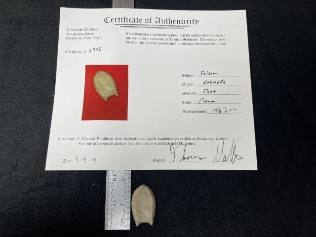 Folsom with Thomas Mathews COA from Nebraska Indian Artifact Arrowhead: Folsom with Thomas Mathews COA from Nebraska Indian Artifact Arrowhead