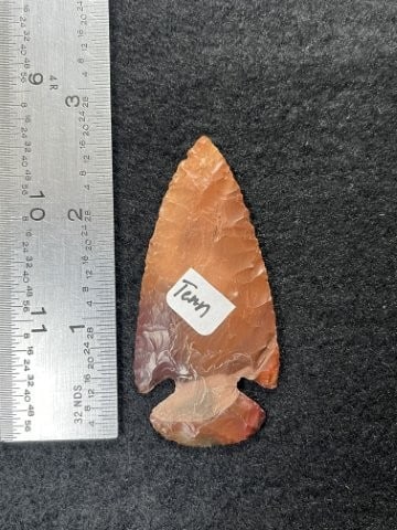 Dovetail Indian Artifact Arrowhead: KEY WORDS: INDIAN ARTIFACT ARTIFACTS ARROWHEAD ARROWHEADS NATIVE AMERICAN MISSISSIPPIAN QUAPAW CADDO POTTERY COINS MORGAN DOLLAR PEACE DOLLAR SILVER COINS. All coins have been Sigma tested for