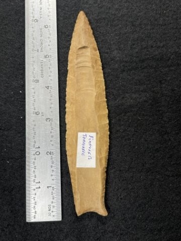 Cumberland Indian Artifact Arrowhead (1 of 3)