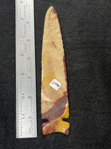 Graham Cave Indian Artifact Arrowhead (1 of 3)