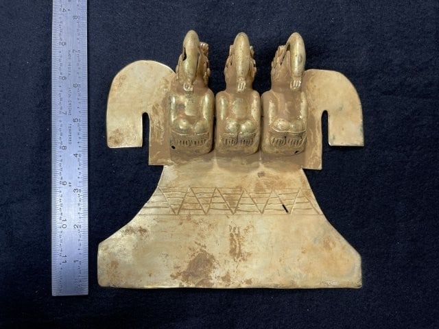 Tumbaga Tairona Gold Figurine UNKNOWN MATERIAL Indian Artifact Arrowhead: KEY WORDS: INDIAN ARTIFACT ARTIFACTS ARROWHEAD ARROWHEADS NATIVE AMERICAN MISSISSIPPIAN QUAPAW CADDO POTTERY COINS MORGAN DOLLAR PEACE DOLLAR SILVER COINS. All coins have been Sigma tested for