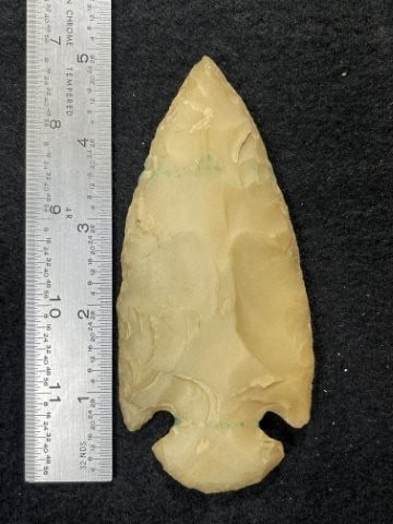 Dovetail Indian Artifact Arrowhead (1 of 3)