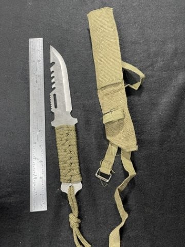 Large Survival Knife (1 of 4)