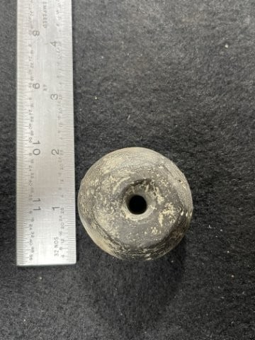 Pottery Bead Indian Artifact Arrowhead: KEY WORDS: INDIAN ARTIFACT ARTIFACTS ARROWHEAD ARROWHEADS NATIVE AMERICAN MISSISSIPPIAN QUAPAW CADDO POTTERY COINS MORGAN DOLLAR PEACE DOLLAR SILVER COINS. All coins have been Sigma tested for