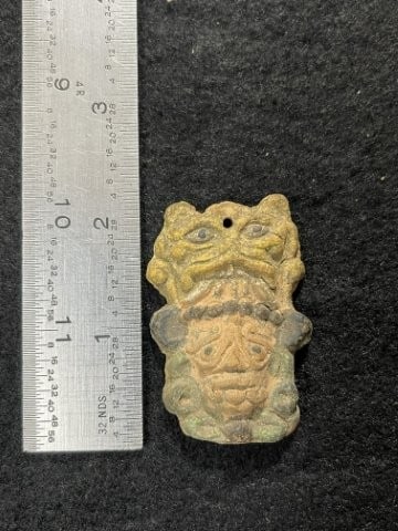 Pre-Columbian Pottery Figure Indian Artifact Arrowhead: KEY WORDS: INDIAN ARTIFACT ARTIFACTS ARROWHEAD ARROWHEADS NATIVE AMERICAN MISSISSIPPIAN QUAPAW CADDO POTTERY COINS MORGAN DOLLAR PEACE DOLLAR SILVER COINS. All coins have been Sigma tested for