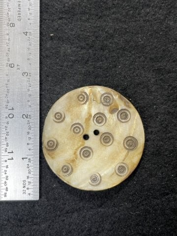 Engraved Shell Gorget Indian Artifact Arrowhead: KEY WORDS: INDIAN ARTIFACT ARTIFACTS ARROWHEAD ARROWHEADS NATIVE AMERICAN MISSISSIPPIAN QUAPAW CADDO POTTERY COINS MORGAN DOLLAR PEACE DOLLAR SILVER COINS. All coins have been Sigma tested for
