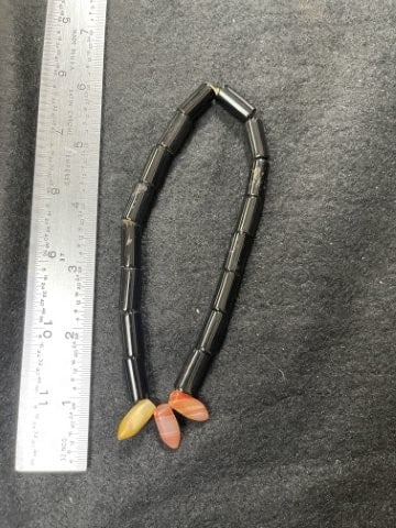 Trade Bead Necklace Indian Artifact Arrowhead: KEY WORDS: INDIAN ARTIFACT ARTIFACTS ARROWHEAD ARROWHEADS NATIVE AMERICAN MISSISSIPPIAN QUAPAW CADDO POTTERY COINS MORGAN DOLLAR PEACE DOLLAR SILVER COINS. All coins have been Sigma tested for authent