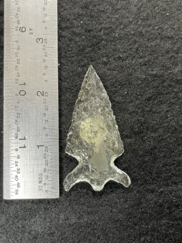 Crystal Point Indian Artifact Arrowhead: KEY WORDS: INDIAN ARTIFACT ARTIFACTS ARROWHEAD ARROWHEADS NATIVE AMERICAN MISSISSIPPIAN QUAPAW CADDO POTTERY COINS MORGAN DOLLAR PEACE DOLLAR SILVER COINS. All coins have been Sigma tested for authent