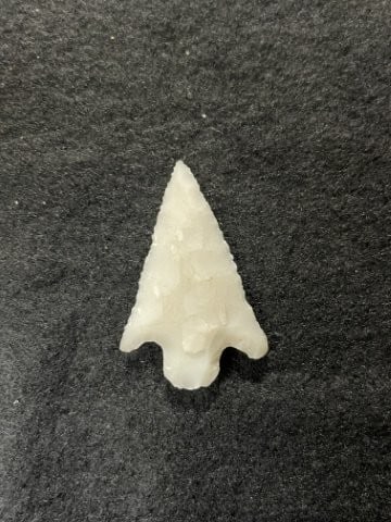 Arrow Point Indian Artifact Arrowhead - 2