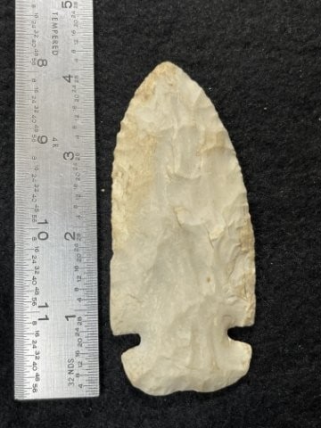 Dovetail Indian Artifact Arrowhead (1 of 3)