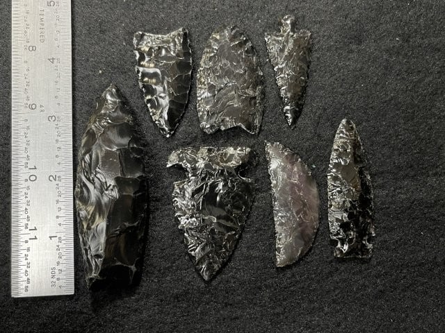 Group of Arrow Points Indian Artifact Arrowhead (1 of 3)