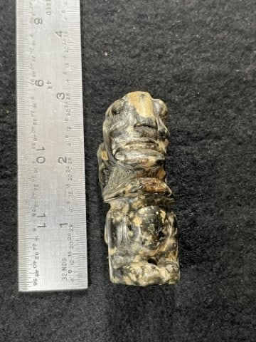 Chinese Jade Hengshan Figurine: KEY WORDS: INDIAN ARTIFACT ARTIFACTS ARROWHEAD ARROWHEADS NATIVE AMERICAN MISSISSIPPIAN QUAPAW CADDO POTTERY COINS MORGAN DOLLAR PEACE DOLLAR SILVER COINS. All coins have been Sigma tested for