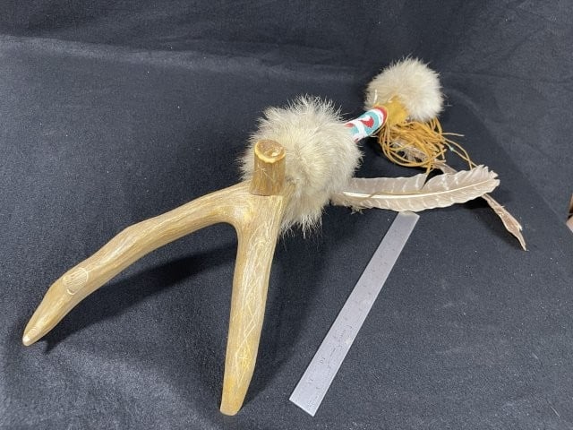 Large Antler Beaded Pipe Stem Indian Artifact Arrowhead: KEY WORDS: INDIAN ARTIFACT ARTIFACTS ARROWHEAD ARROWHEADS NATIVE AMERICAN MISSISSIPPIAN QUAPAW CADDO POTTERY COINS MORGAN DOLLAR PEACE DOLLAR SILVER COINS. All coins have been Sigma tested for authent