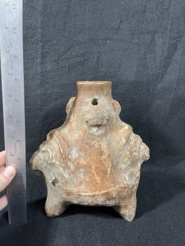 Pre-Columbian Pottery Vessel Indian Artifact Arrowhead: KEY WORDS: INDIAN ARTIFACT ARTIFACTS ARROWHEAD ARROWHEADS NATIVE AMERICAN MISSISSIPPIAN QUAPAW CADDO POTTERY COINS MORGAN DOLLAR PEACE DOLLAR SILVER COINS. All coins have been Sigma tested for authent