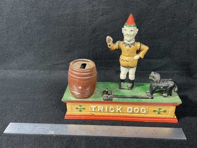 Cast Iron Piggy Bank (1 of 7)