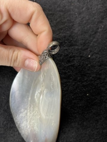 Shell Pendant Indian Artifact Arrowhead - 3