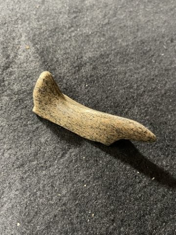Birdstone Indian Artifact Arrowhead: KEY WORDS: INDIAN ARTIFACT ARTIFACTS ARROWHEAD ARROWHEADS NATIVE AMERICAN MISSISSIPPIAN QUAPAW CADDO POTTERY COINS MORGAN DOLLAR PEACE DOLLAR SILVER COINS. All coins have been Sigma tested for