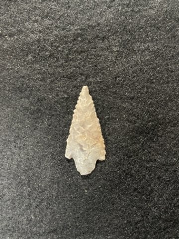 Arrow Point Indian Artifact Arrowhead - 2