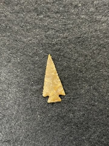 Arrow Point Indian Artifact Arrowhead - 2