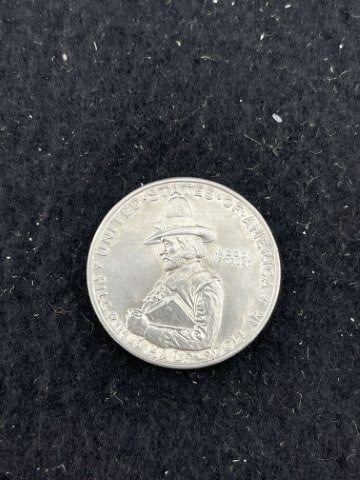 1920 Pilgrim Tercentenary Commemorative Half Dollar Coin: KEY WORDS: INDIAN ARTIFACT ARTIFACTS ARROWHEAD ARROWHEADS NATIVE AMERICAN MISSISSIPPIAN QUAPAW CADDO POTTERY COINS MORGAN DOLLAR PEACE DOLLAR SILVER COINS. All coins have been Sigma tested for authent