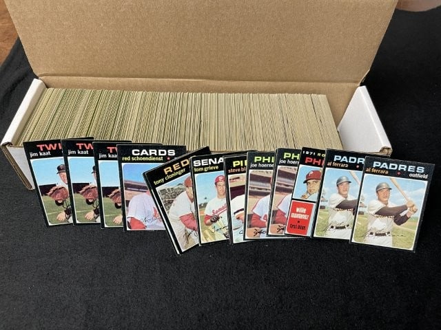 Box of 1971 Topps Baseball Cards Partial Set: KEY WORDS: INDIAN ARTIFACT ARTIFACTS ARROWHEAD ARROWHEADS NATIVE AMERICAN MISSISSIPPIAN QUAPAW CADDO POTTERY COINS MORGAN DOLLAR PEACE DOLLAR SILVER COINS. All coins have been Sigma tested for