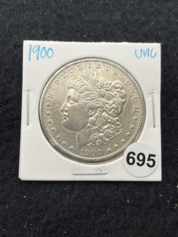 1900 UNC Morgan Silver Dollar Coin (1 of 2)