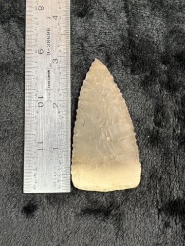 Triangle Indian Artifact Arrowhead: KEY WORDS: INDIAN ARTIFACT ARTIFACTS ARROWHEAD ARROWHEADS NATIVE AMERICAN MISSISSIPPIAN QUAPAW CADDO POTTERY COINS MORGAN DOLLAR PEACE DOLLAR SILVER COINS. All coins have been Sigma tested for authent