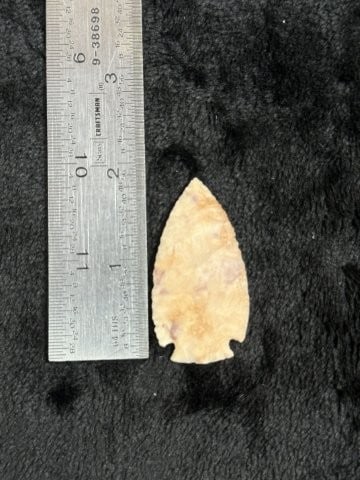 Arrow Point Indian Artifact Arrowhead: KEY WORDS: INDIAN ARTIFACT ARTIFACTS ARROWHEAD ARROWHEADS NATIVE AMERICAN MISSISSIPPIAN QUAPAW CADDO POTTERY COINS MORGAN DOLLAR PEACE DOLLAR SILVER COINS. All coins have been Sigma tested for authent