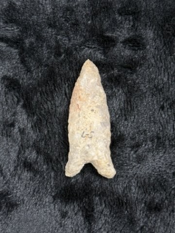 Arrow Point Indian Artifact Arrowhead - 2