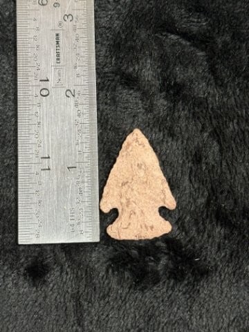 Arrow Point Indian Artifact Arrowhead: KEY WORDS: INDIAN ARTIFACT ARTIFACTS ARROWHEAD ARROWHEADS NATIVE AMERICAN MISSISSIPPIAN QUAPAW CADDO POTTERY COINS MORGAN DOLLAR PEACE DOLLAR SILVER COINS. All coins have been Sigma tested for authent